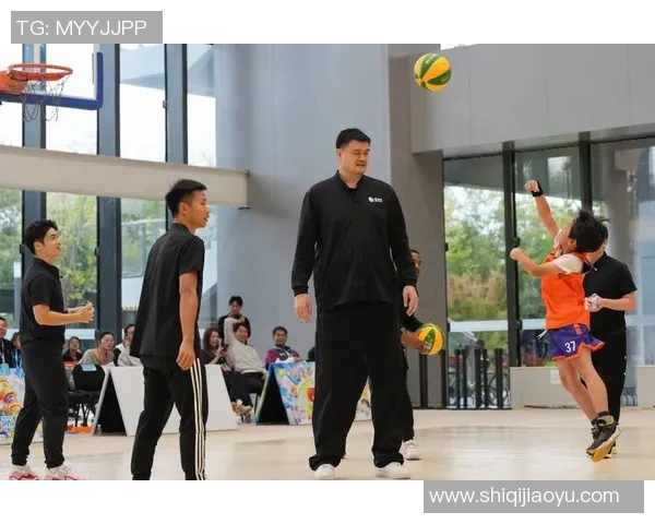 姚明在篮球场上的投篮技巧与训练心得分享 姚明在篮球场上的投篮技巧与训练心得分享